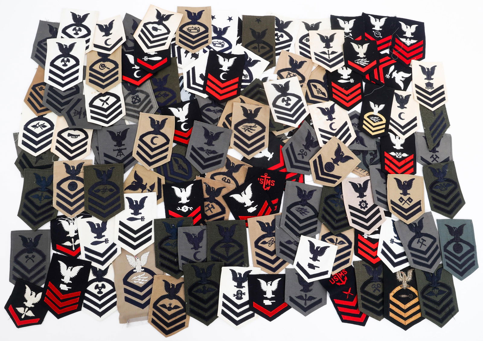 WWII - COLD WAR US NAVY ENLISTED & NCO INSIGNIA: WWII - COLD WAR US NAVY ENLISTED & NCO INSIGNIA WWII - Cold War US Navy Enlisted & NCO Insignia. Ranks range from Petty Officer Third Class for Aviation Electronics Technicians to Chief Petty Officer