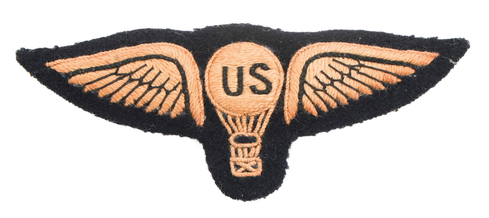 1920s US AIR CORPS BALLOON PILOT 3" WINGS: 1920s US AIR CORPS BALLOON PILOT 3" WINGS 1920s US Air Corps Balloon Pilot 3" Wings. Machine embroidery on felt. Size: 3 1/2"