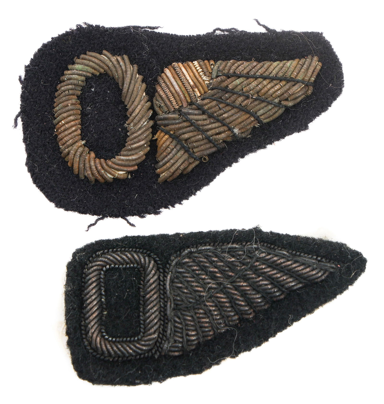 WWI US AIR CORPS OBSERVER BULLION WING BADGES: WWI US AIR CORPS OBSERVER BULLION WING BADGES Two WWI US Air Corps Observer Badges. Bullion on felt. Size: 2"