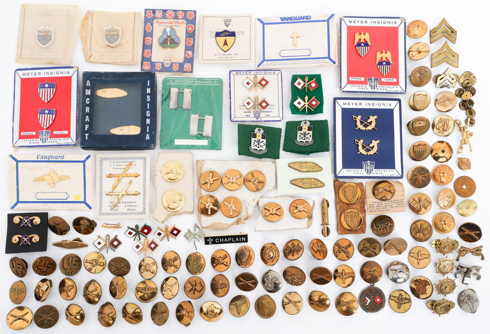 WWII US ARMY COLLAR INSIGNIA, RANKS & PINS: WWII US ARMY COLLAR INSIGNIA, RANKS & PINS WWII US Army Officers and Enlisted Man Collar Insignia, Ranks and Pins. Includes AAF, Signal Corps, Infantry, Artillery, Chemical Corps, CBI, Cavalry and mor