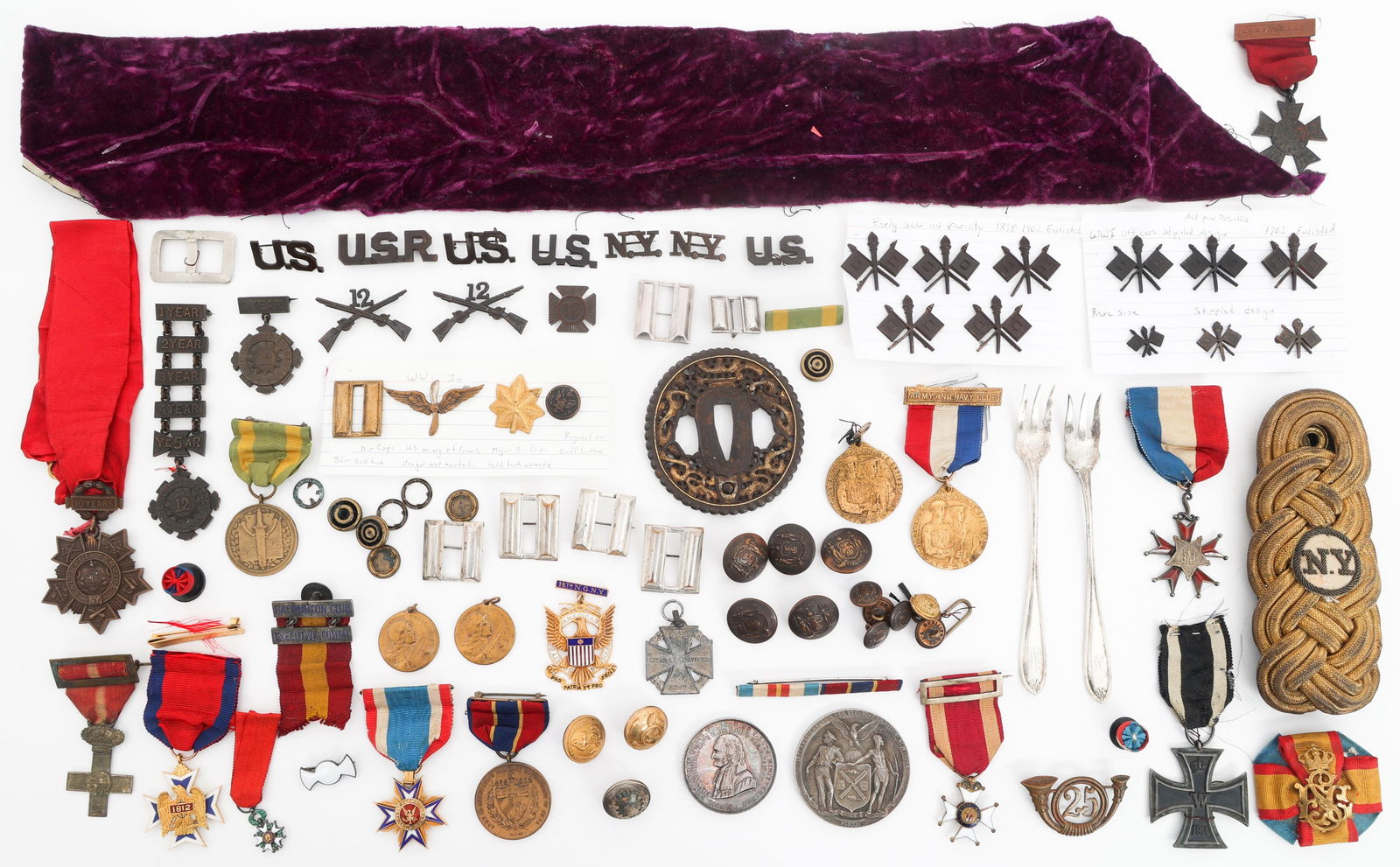 CIVIL WAR - WWI FATHER & SONS MEDAL GROUPING: CIVIL WAR - WWI FATHER & SONS MEDAL GROUPING Civil War - WWI Father and Sons Grouping. Named to Captain James Julius Benkard and two of his three sons, James Gerald and John Philip. (1) 14K Gold MOLLU