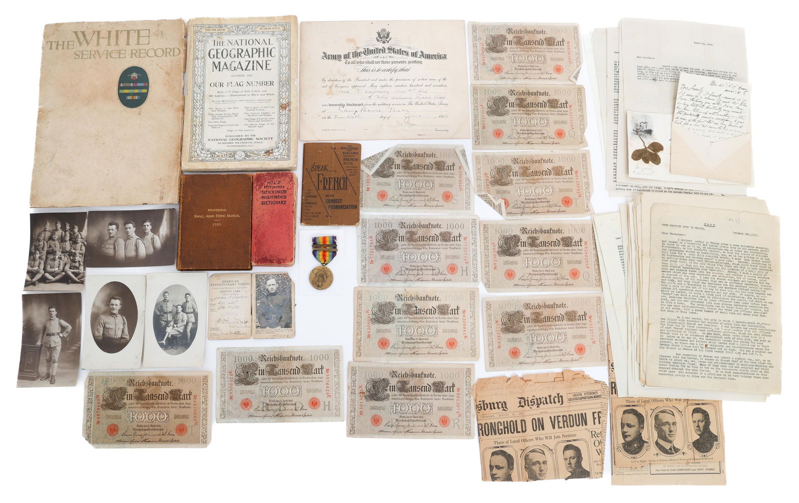 WWI US MEDAL, FRENCH POSTCARDS & GERMAN BANKNOTES (1 of 17)