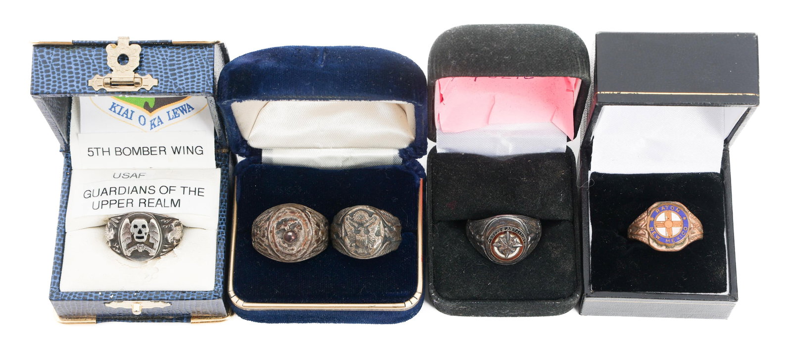 WWII - COLD WAR US ARMED FORCES UNIT RINGS: WWII - COLD WAR US ARMED FORCES UNIT RINGS Five WWII - Cold War US Armed Forces Unit and Service Rings. (1) 505th Military Police. (1) 5th Bomber Wing. (1) Raton New Mexico. (1) USMC. (1) US Seal Ring