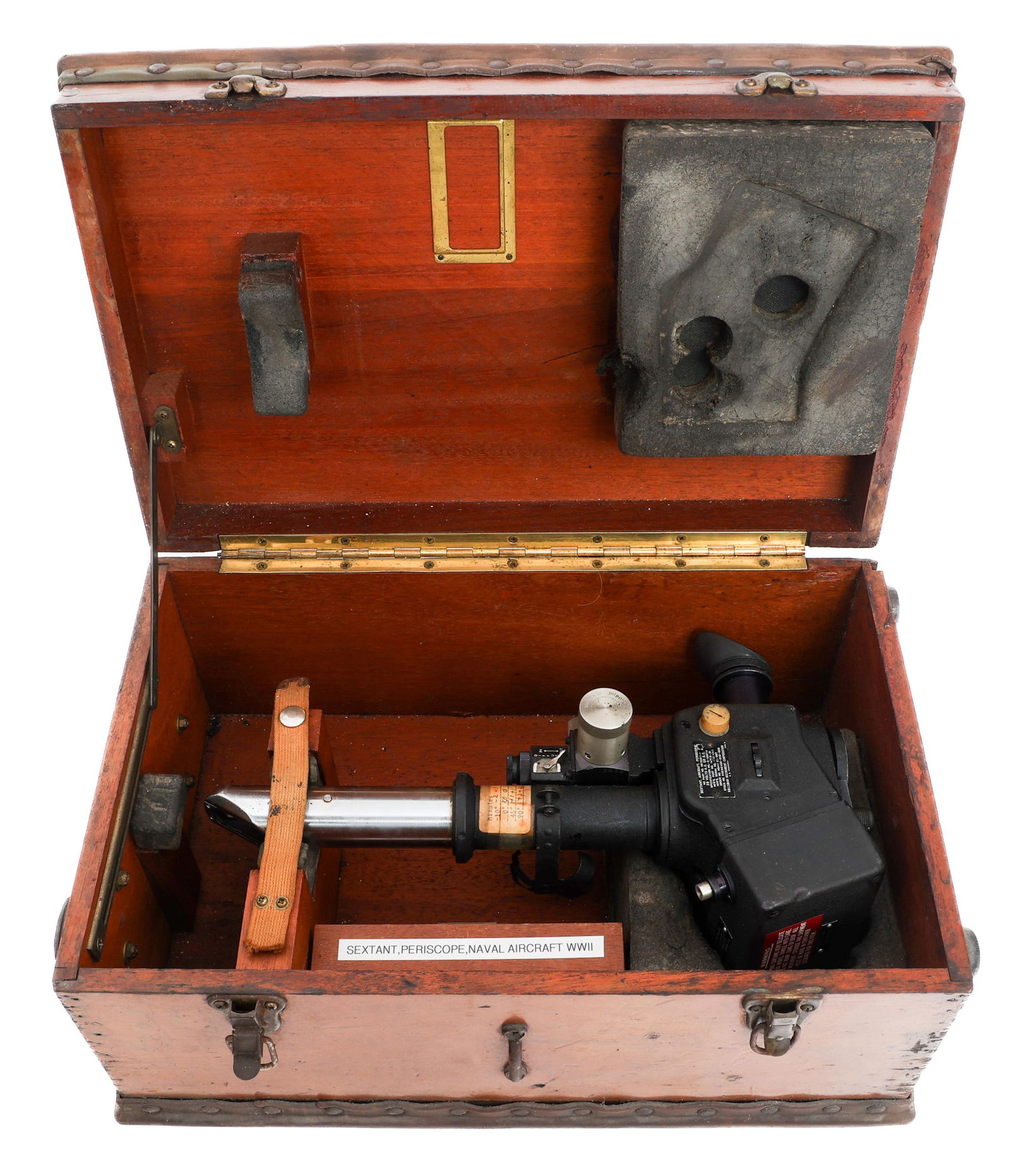 WWII US PERISCOPIC AIRCRAFT SEXTANT MS28011-3: WWII US PERISCOPIC AIRCRAFT SEXTANT MS28011-3 WWII US Periscopic Aircraft Sextant MS28011-3. Includes wooden storage case. Kollsman Instrument Corporation maker tag. Size: Case: 9" x 18" x 11 1/2"
