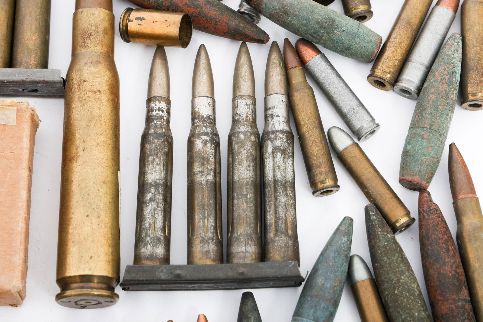 US ARMED FORCES AMMUNITION - 10