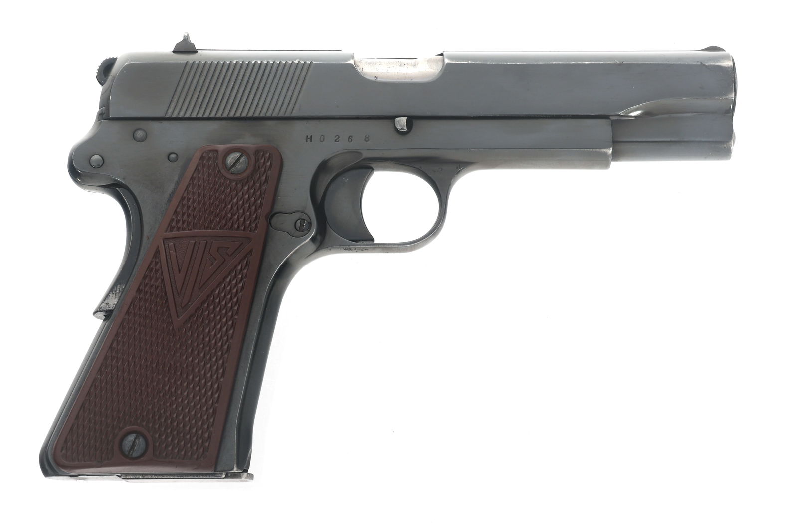 WWII GERMAN RADOM VIS 35 9x19mm CALIBER PISTOL: WWII GERMAN RADOM VIS 35 9x19mm CALIBER PISTOL WWII German F.B. Radom VIS 35 9x19mm caliber semi automatic pistol. Slide and frame stamped with Reichsadler and Waffenamt 77. Slide stamped FB Radom VIS