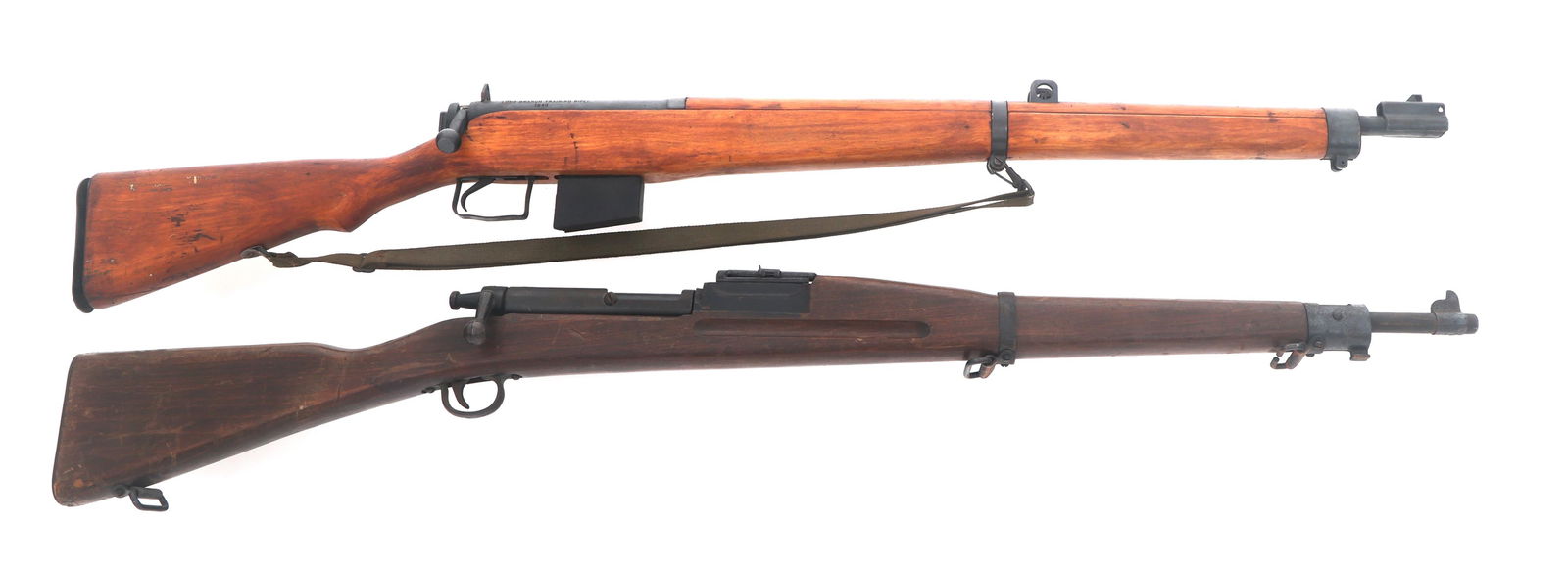 LONG BRANCH AND PARRIS DUNN TRAINING RIFLES: LONG BRANCH AND PARRIS DUNN TRAINING RIFLES Canadian Long Branch and Parris Dunn Corp training rifles. Canadian Long branch dated 1943. Wood magazine. Web sling. Parris-Dunn Corp Mark 1. Butt plate st