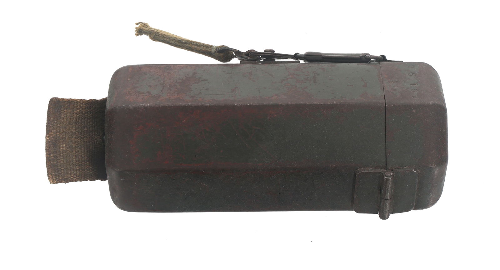 WWII GERMAN ZF41 SNIPER SCOPE CASE: WWII GERMAN ZF41 SNIPER SCOPE CASE WWII German ZF41 sniper scope case. Numbered 35159 over c on front top. Back stamped jvb with Waffenamt WaA542. Note: Shipping & Payment Shipping: In-house