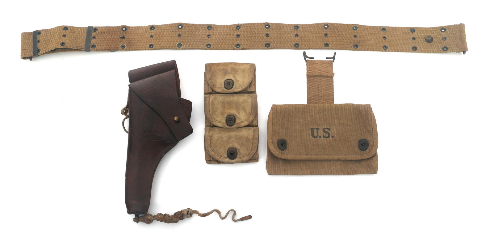 US REVOLVER BELT, POUCHES AND HOLSTER (1 of 11)