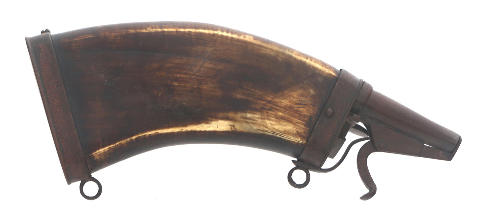 FLAT POWDER HORN: FLAT POWDER HORN Late18th or early 19th century powder horn with flat sides and metal fittings. 9.25 inches overall length. Note: Shipping & Payment Shipping: In-house shipping is available. We