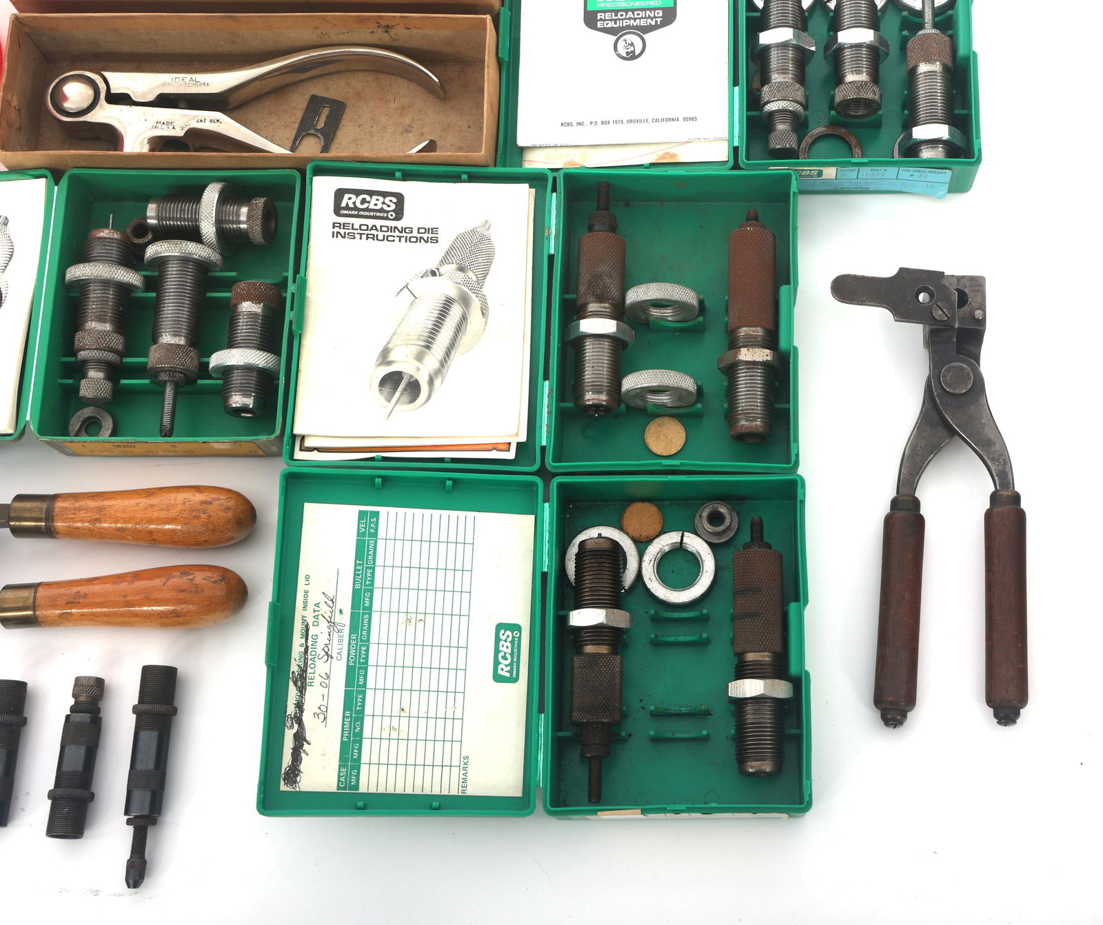 AMMUNITION RELOADING ACCESSORIES - 4