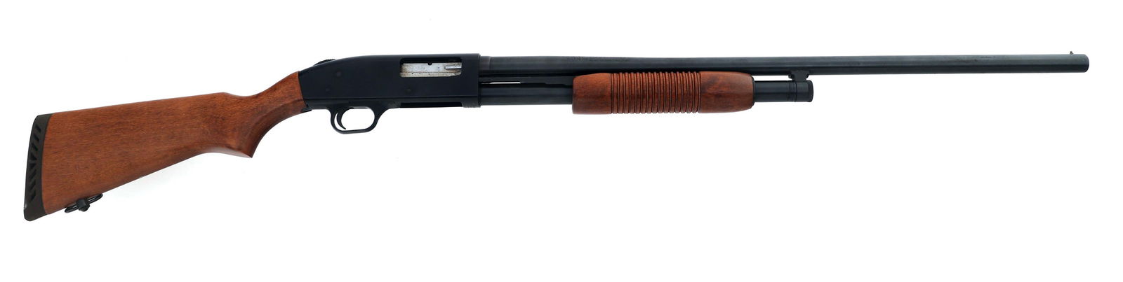 MOSSBERG MODEL 500A 12 GAUGE PUMP ACTION SHOTGUN (1 of 11)