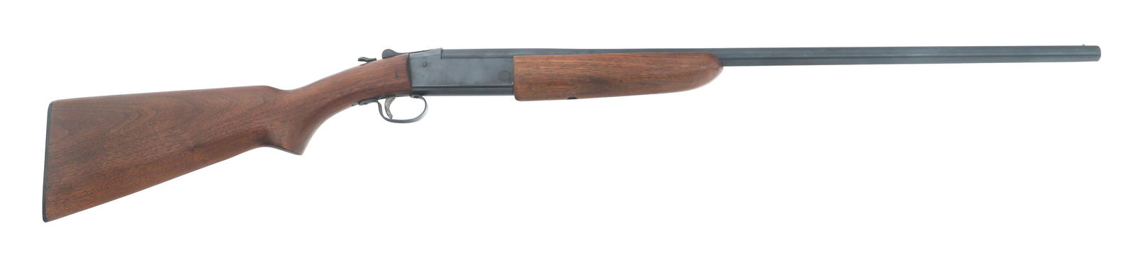 WINCHESTER MODEL 37 .410 GAUGE SHOTGUN: WINCHESTER MODEL 37 .410 GAUGE SHOTGUN Winchester Model 37 .410 gauge break over shotgun. Blued finish. Bead front sight. Wood stock with composite butt plate. Caliber / Gauge 410 Barrel Length: 26" S