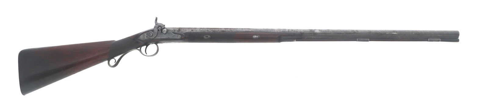 MANTON 16 BORE PERCUSSION CONVERSION SHOTGUN: MANTON 16 BORE PERCUSSION CONVERSION SHOTGUN Manton 16 bore percussion conversion shotgun. Lightly engraved fish hammer, breech block, and buttplate. Checkered wood stock. Two stage barrel. Ramrod.