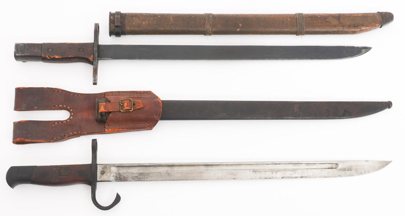 IMPERIAL JAPANESE TYPE 30 & LATE WAR BAYONETS: IMPERIAL JAPANESE TYPE 30 & LATE WAR BAYONETS Imperial Japanese Type 30 and Late War Bayonets. (1) Type 30. Single edged, bright blade with fuller. Maker marked by Tokyo Army Arsenal on the ricasso. S