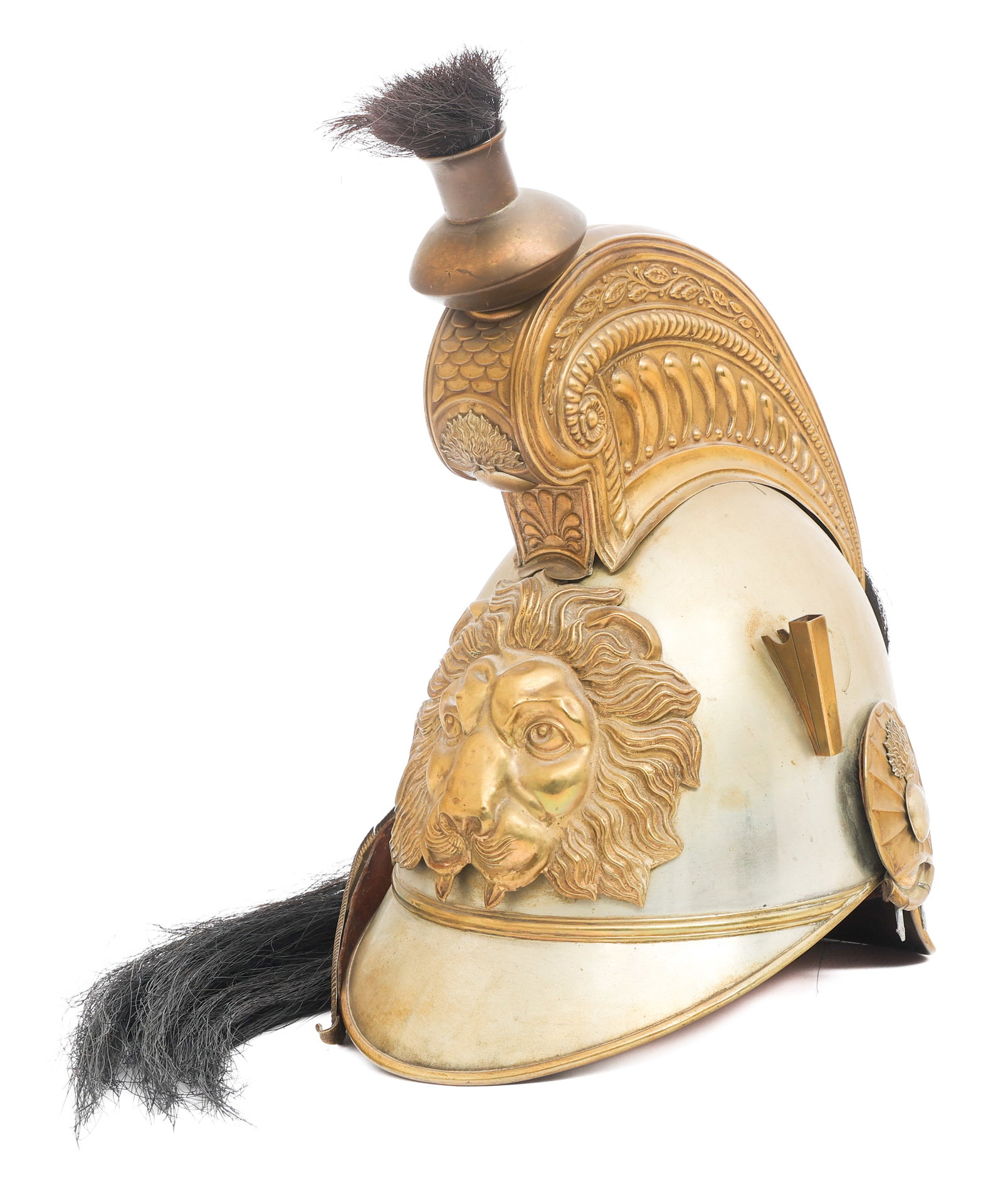 BELGIAN M1845 ENLISTED CUIRASSIERS HELMET: BELGIAN M1845 ENLISTED CUIRASSIERS HELMET Mid 19th Century Belgian Enlisted Cavalry Cuirassiers M1845 Helmet. Brass and alloy with frontal lionhead insignia, horsehair comb, plume mount, brass, leathe