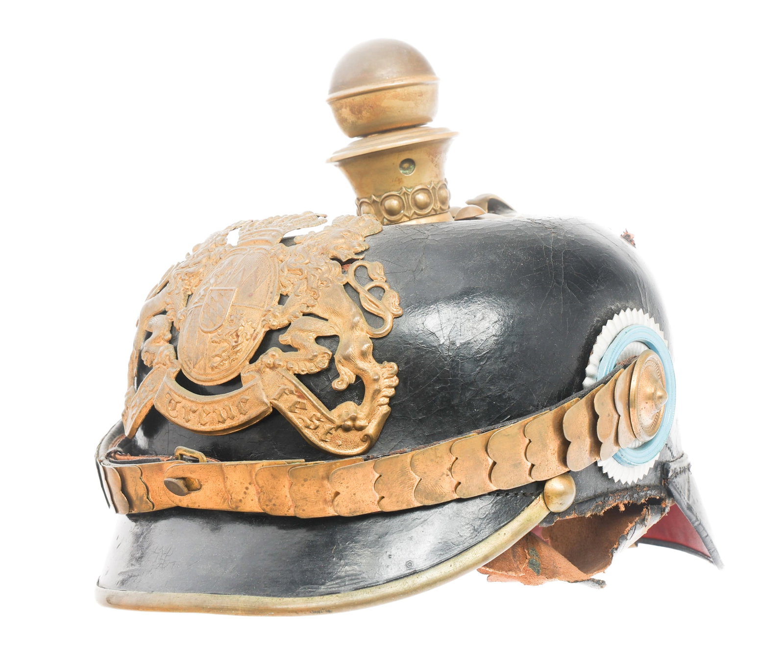 IMPERIAL GERMAN BAVARIAN ARTILLERY OFF PICKELHAUBE: IMPERIAL GERMAN BAVARIAN ARTILLERY OFF PICKELHAUBE Imperial German Bavarian Artillery Officer M1895 Pickelhaube. Black leather hard shell with brass visor trim, rear spine and removable ball top. Bras