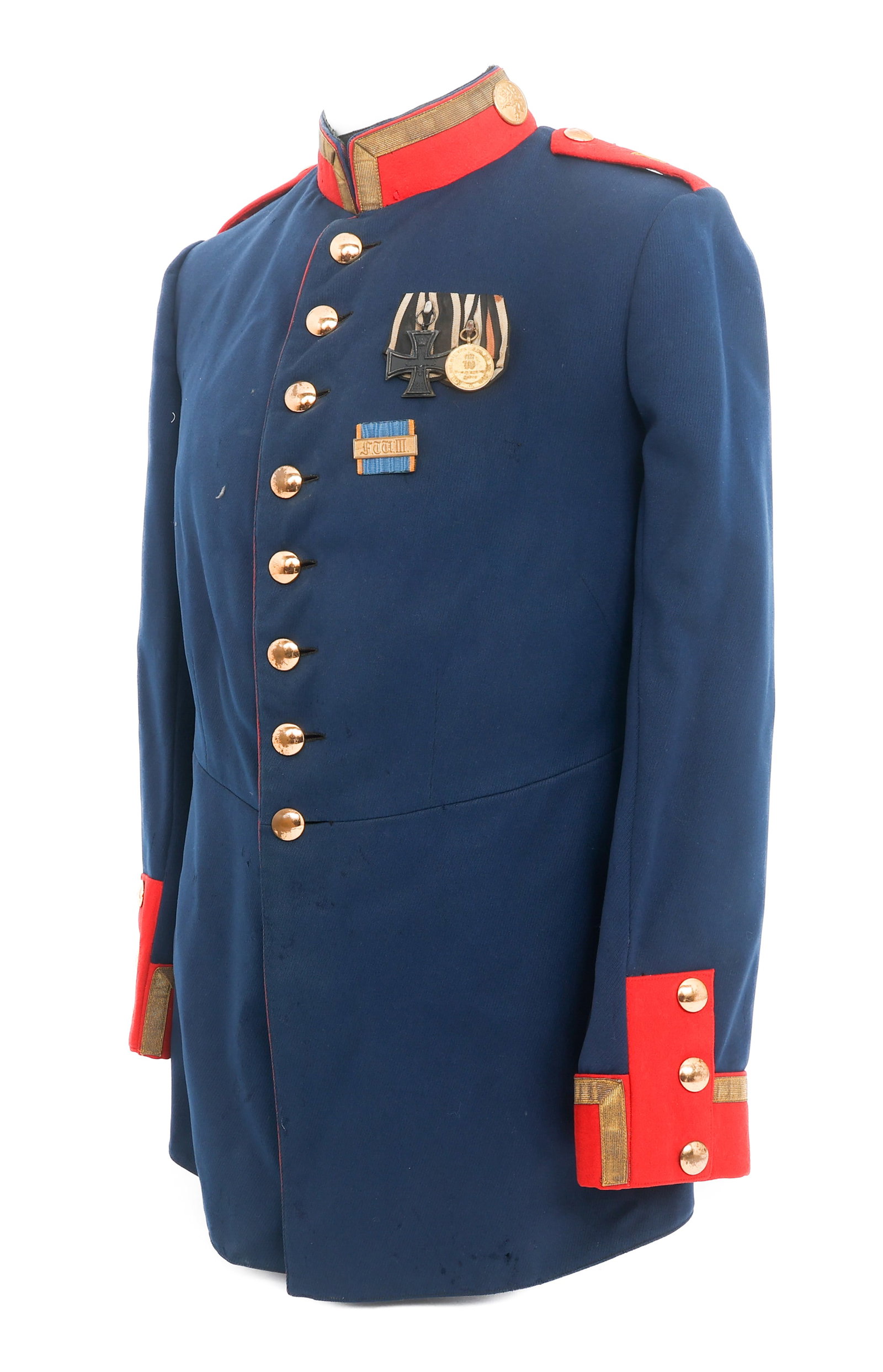 PRE-WWI IMPERIAL GERMAN ARMY NCO TUNIC: PRE-WWI IMPERIAL GERMAN ARMY NCO TUNIC Pre-WWI Imperial German Army Tunic. Dark blue, fine wool with red piping, brass buttons, red felt collar and cuffs with gilt lace. 2nd Bavarian battalion Shoulde