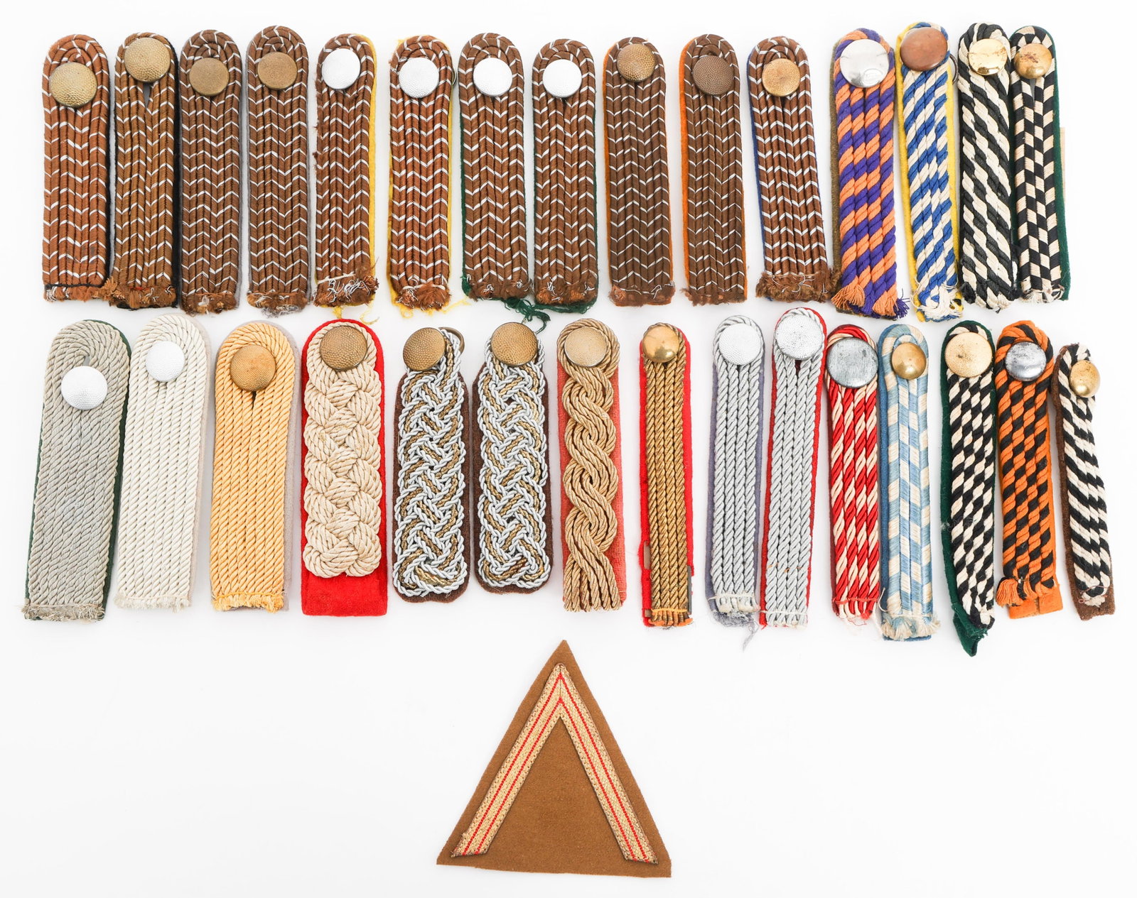 WWII GERMAN SA & POLICE OFFICER SHOULDER BOARDS: WWII GERMAN SA & POLICE OFFICER SHOULDER BOARDS WWII German SA Officer, Military Police, and Political Group Officer Shoulder Boards. Pairs and singles. Ranks and Services include DLV Kettenfuhrer, Mi