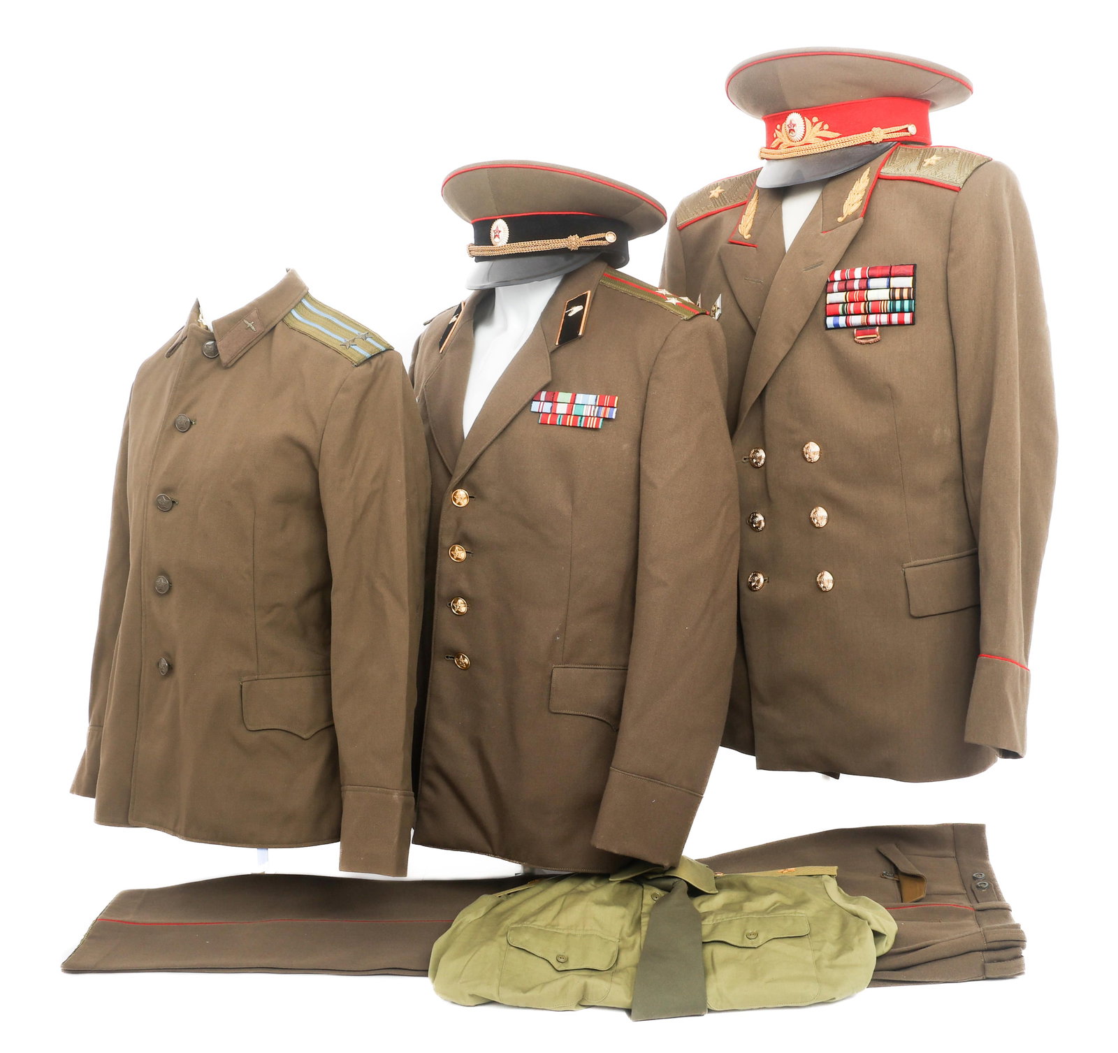 COLD WAR SOVIET ARMY & AIR FORCE OFFICER UNIFORMS (1 of 20)