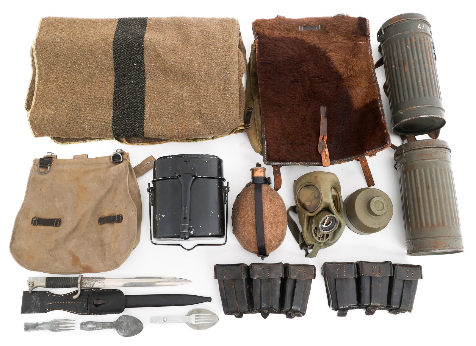 WWI - WWII GERMAN FIELD GEAR, K98 BAYONET & MORE (1 of 16)