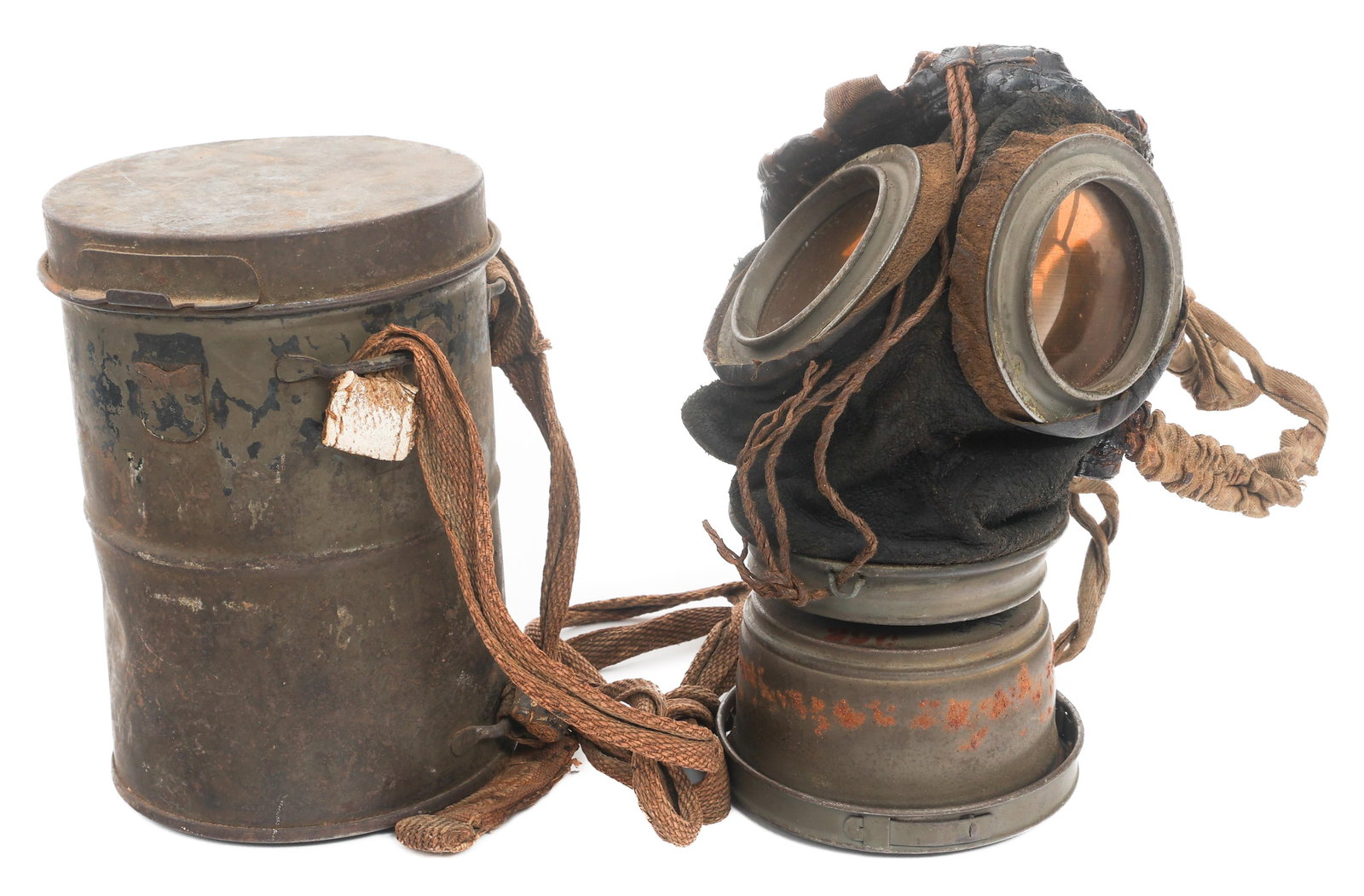 WWI IMPERIAL GERMAN M1917 GAS MASK & CANISTER (1 of 9)