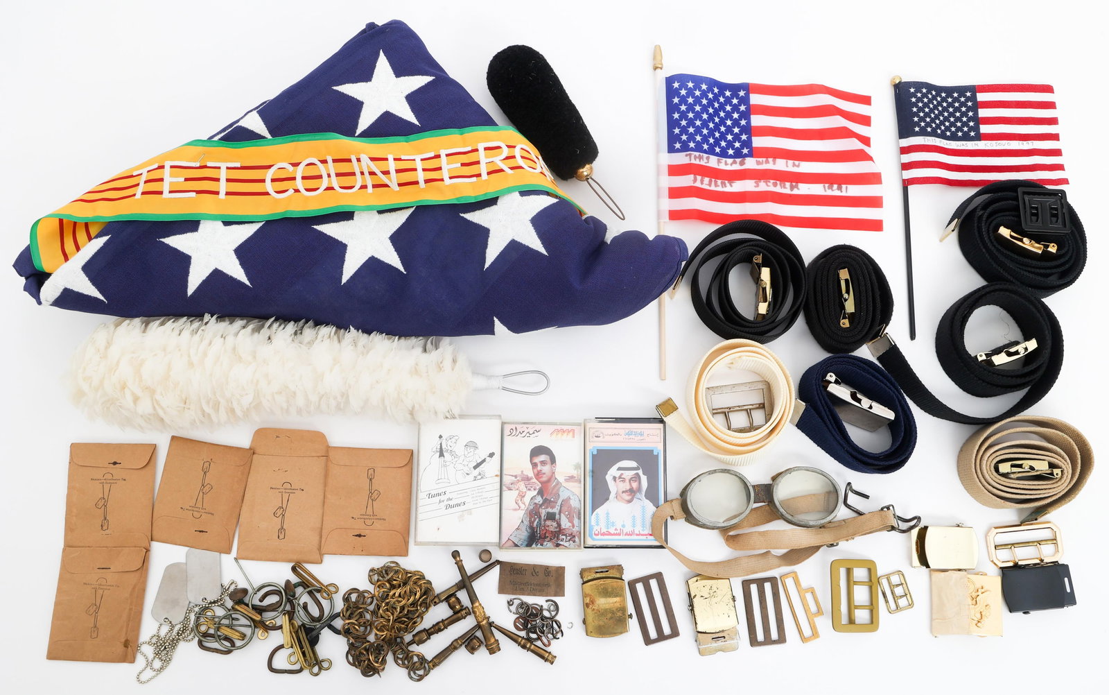 VIETNAM WAR - DESERT STORM US ARMED FORCES BONANZA (1 of 17)