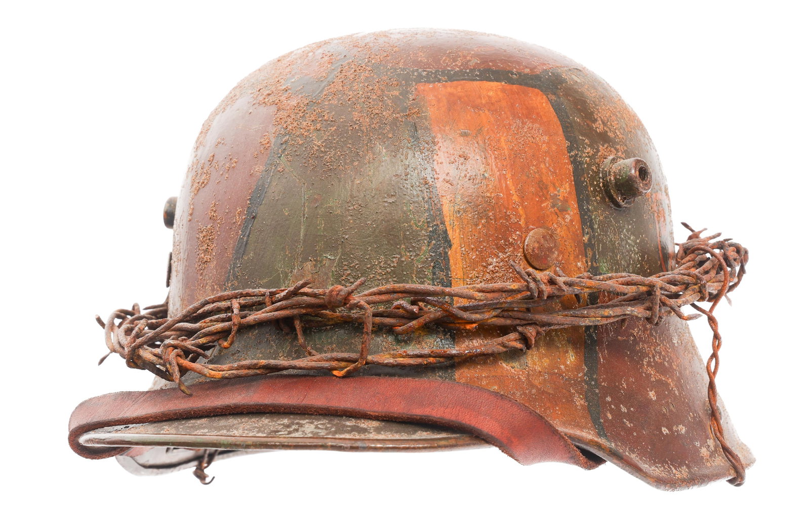 WWI IMPERIAL GERMAN REFURBISHED M16 CAMO HELMET: WWI IMPERIAL GERMAN REFURBISHED M16 CAMO HELMET WWI Imperial German Refurbished M16 Camouflage Combat helmet. Tri-color painted shell with texture sawdust applied on top, unit insignia painted on one 