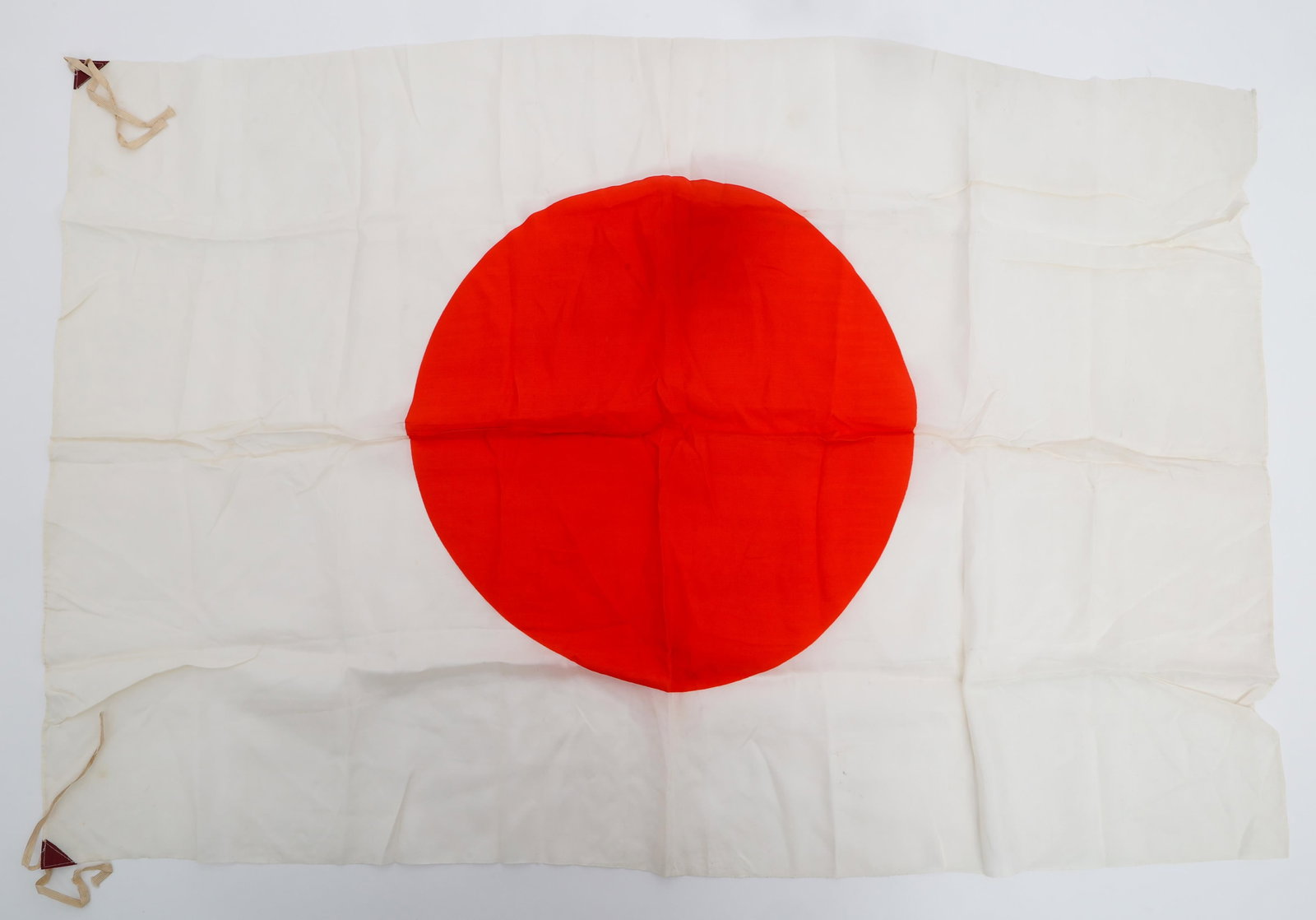 WWII IMPERIAL JAPANESE NATIONAL FLAG (1 of 14)
