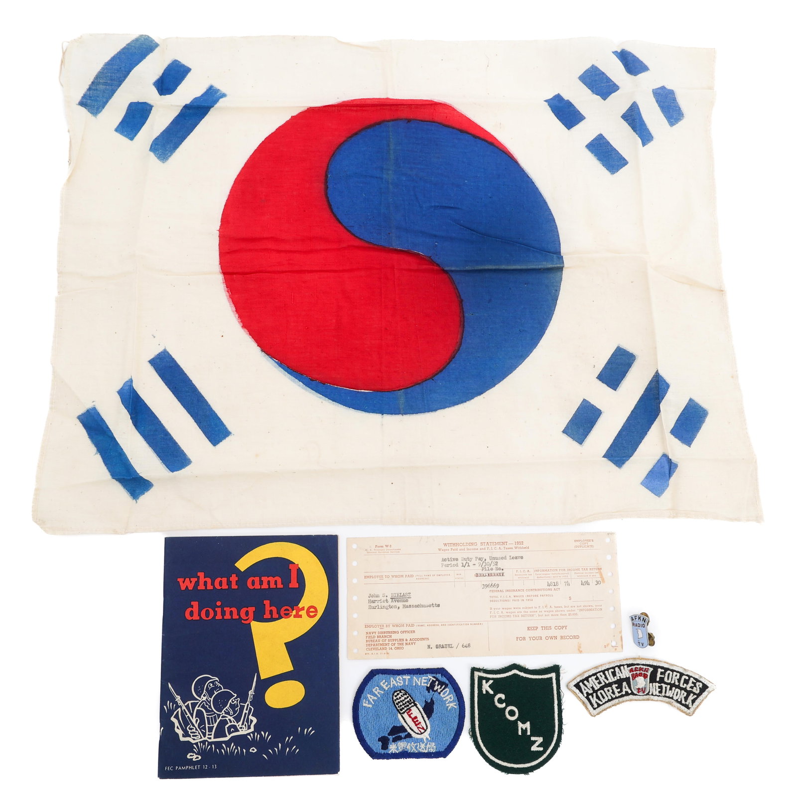 KOREAN WAR US ARMED FORCES PATCHES, FLAG, & PIN (1 of 14)