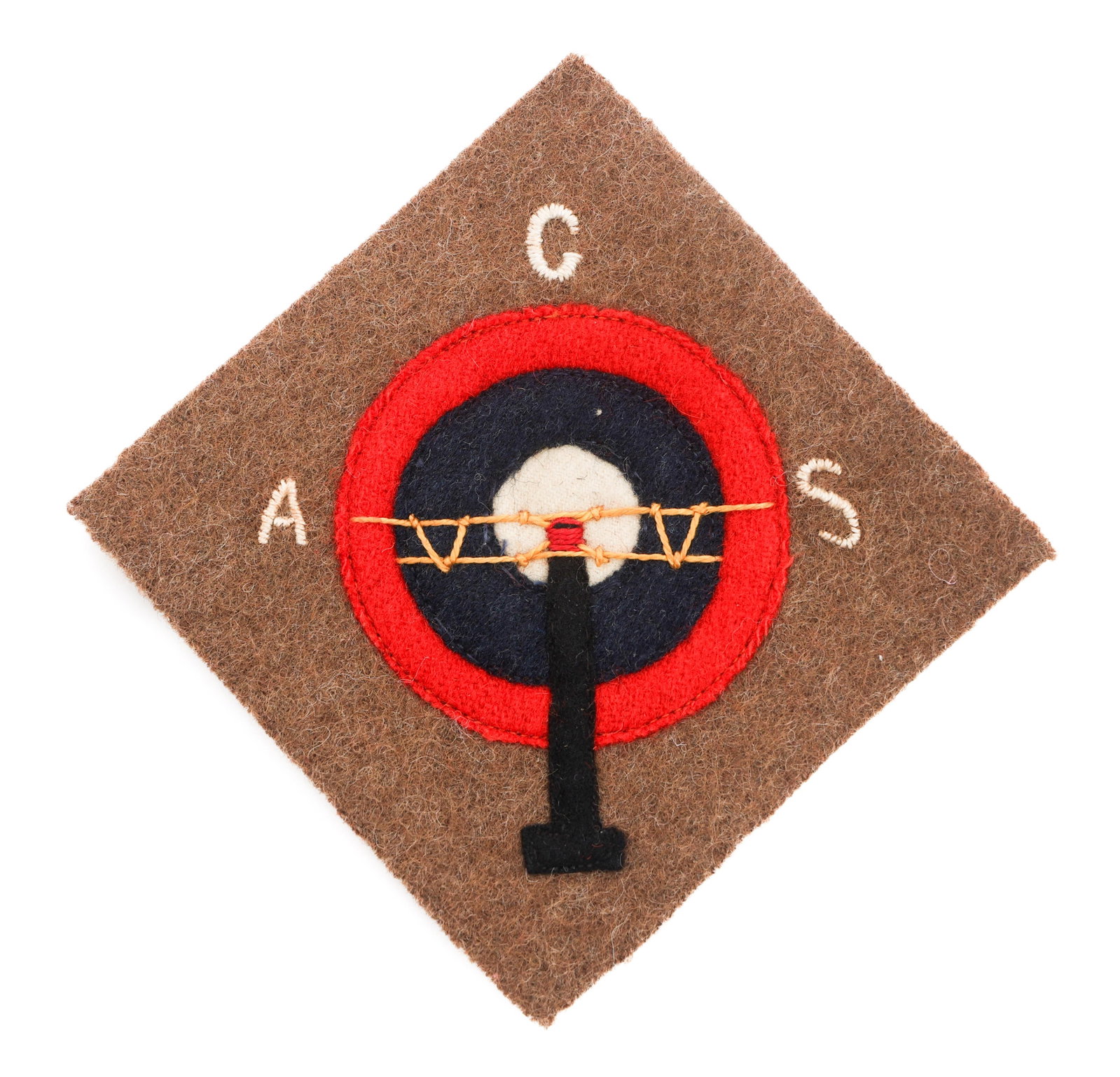 WWI US AERIAL GUNNERY SCHOOL PATCH: WWI US AERIAL GUNNERY SCHOOL PATCH WWI US Aerial Gunnery School Patch. Multi piece felt on wool backing. Size: 4" x 4" Provenance: Lifetime Military Memorabilia & Arms Collection of Peter L. Knepton (
