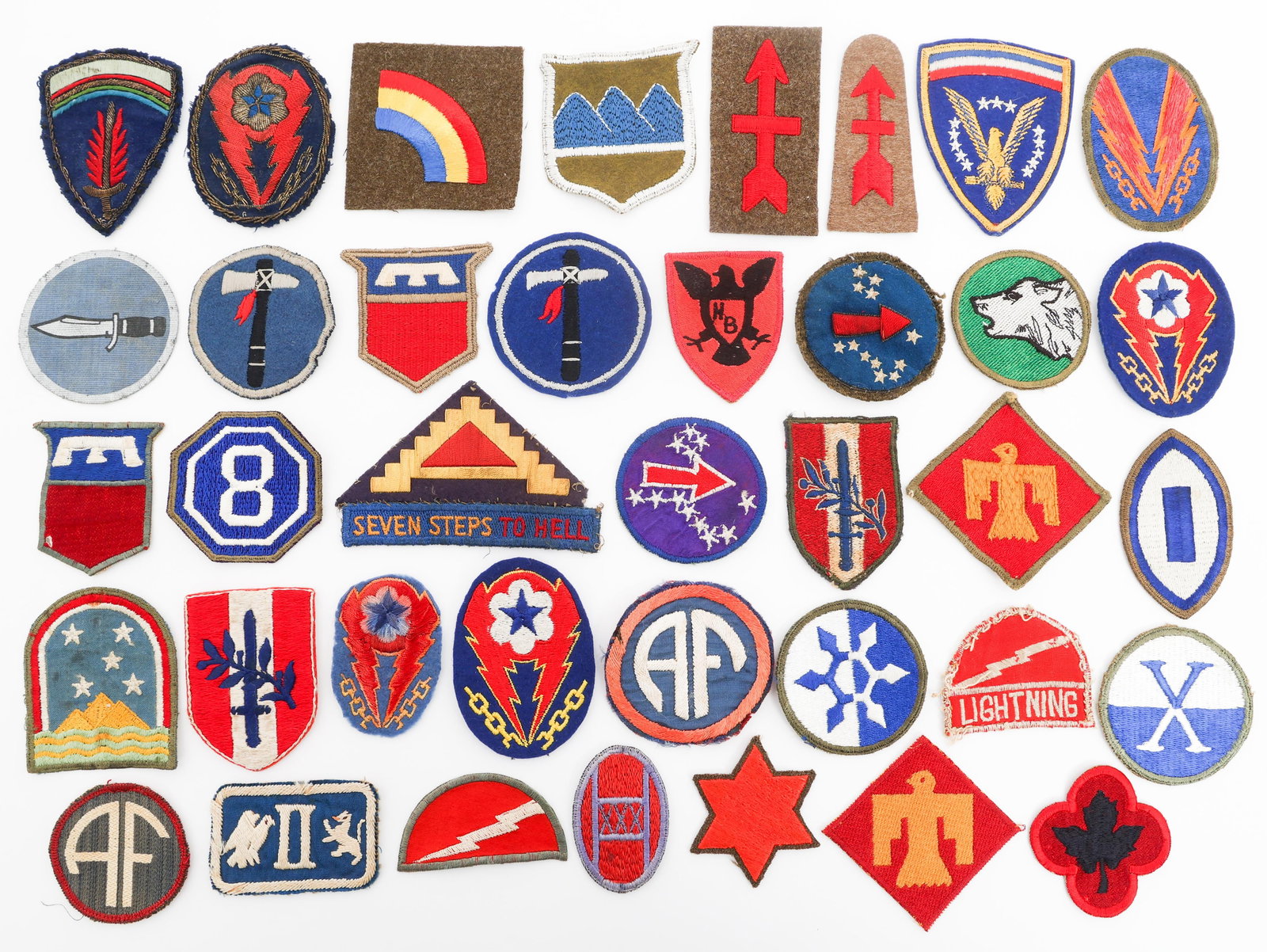 WWII US ARMY UNIT PATCHES (1 of 17)