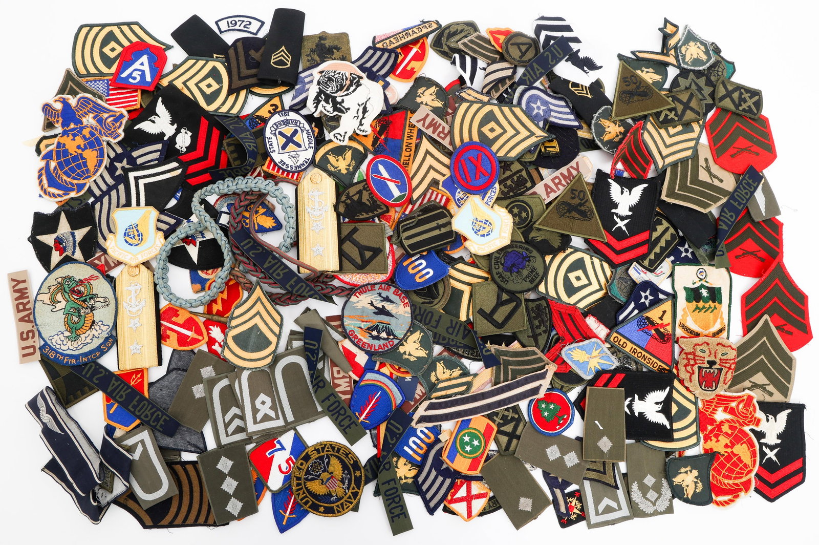 WWII - CURRENT US ARMY PATCHES & RANK INSIGNIA: WWII - CURRENT US ARMY PATCHES & RANK INSIGNIA WWII - Current US Army Unit Patches and Rank Cords, Chevrons, and Shoulder Boards. Patches include 1st, 2nd, and 3rd Armored Divisions, 318th Fighter
