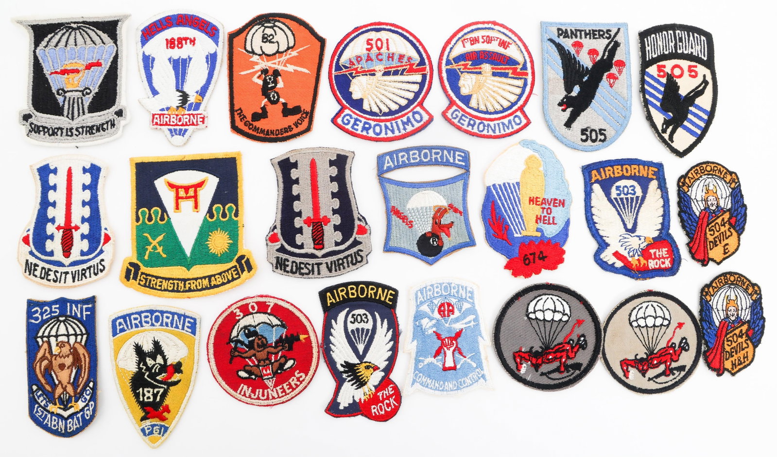 COLD WAR US ARMY AIRBORNE UNIT PATCHES (1 of 17)