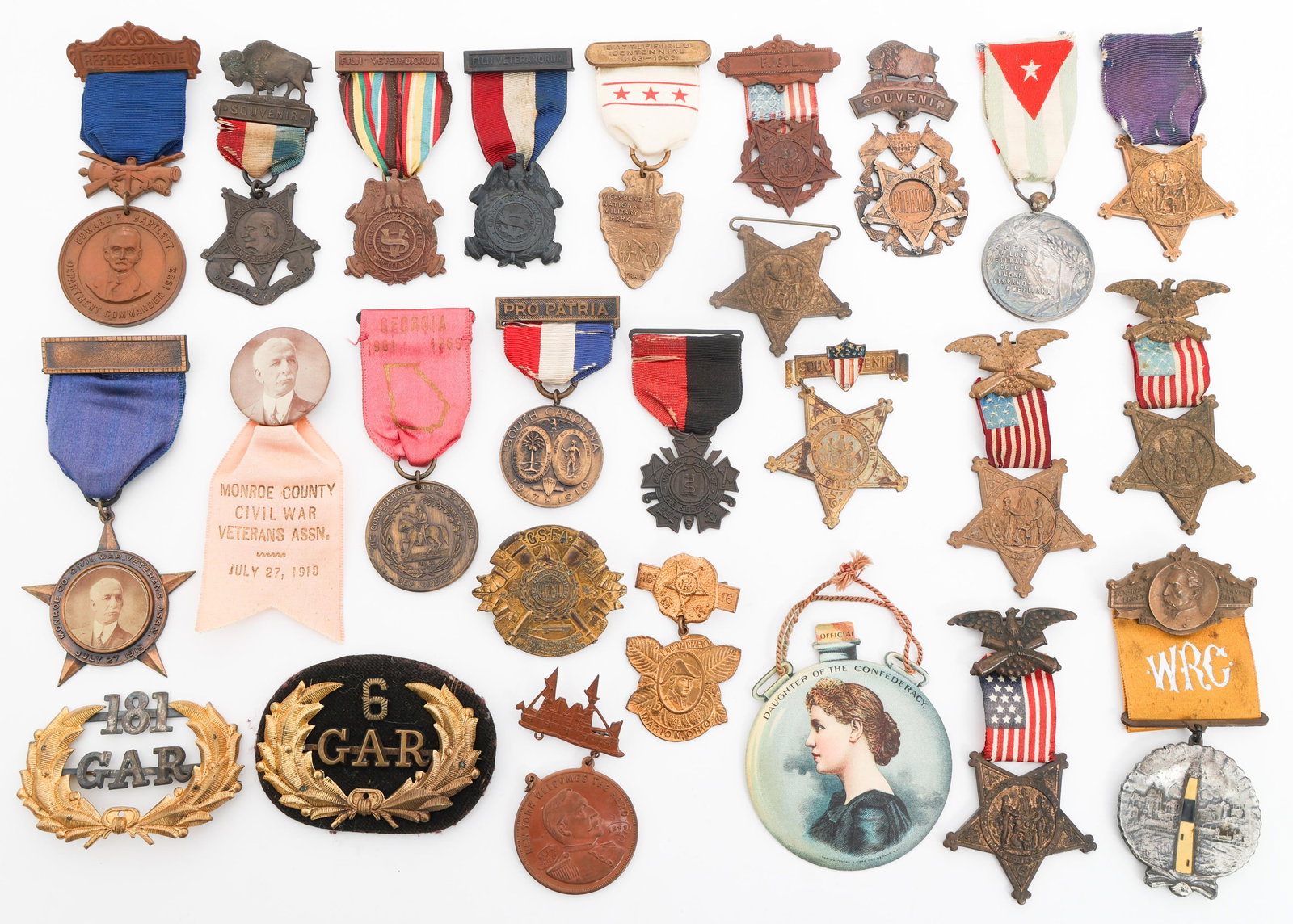 EARLY 20th C. US GAR & VETERAN BADGES / MEDALS (1 of 18)