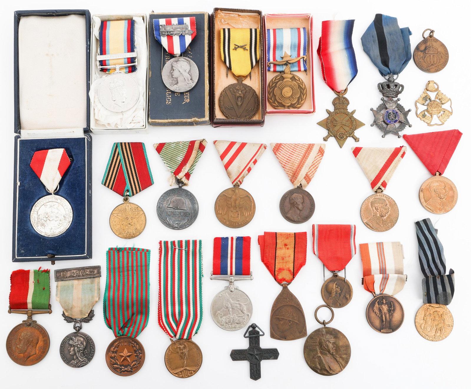 20th C. WORLD ARMED FORCES MEDALS (1 of 17)