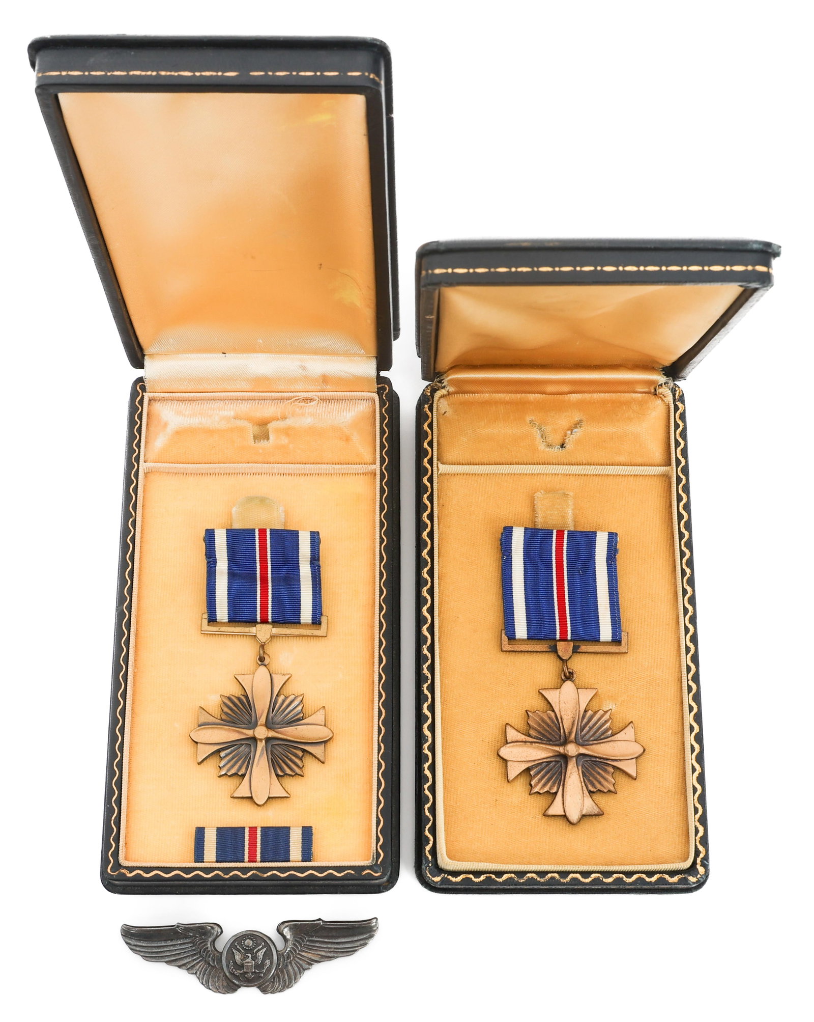 WWII US AAF NAMED DISTINGUISHED FLYING CROSS MEDAL (1 of 13)