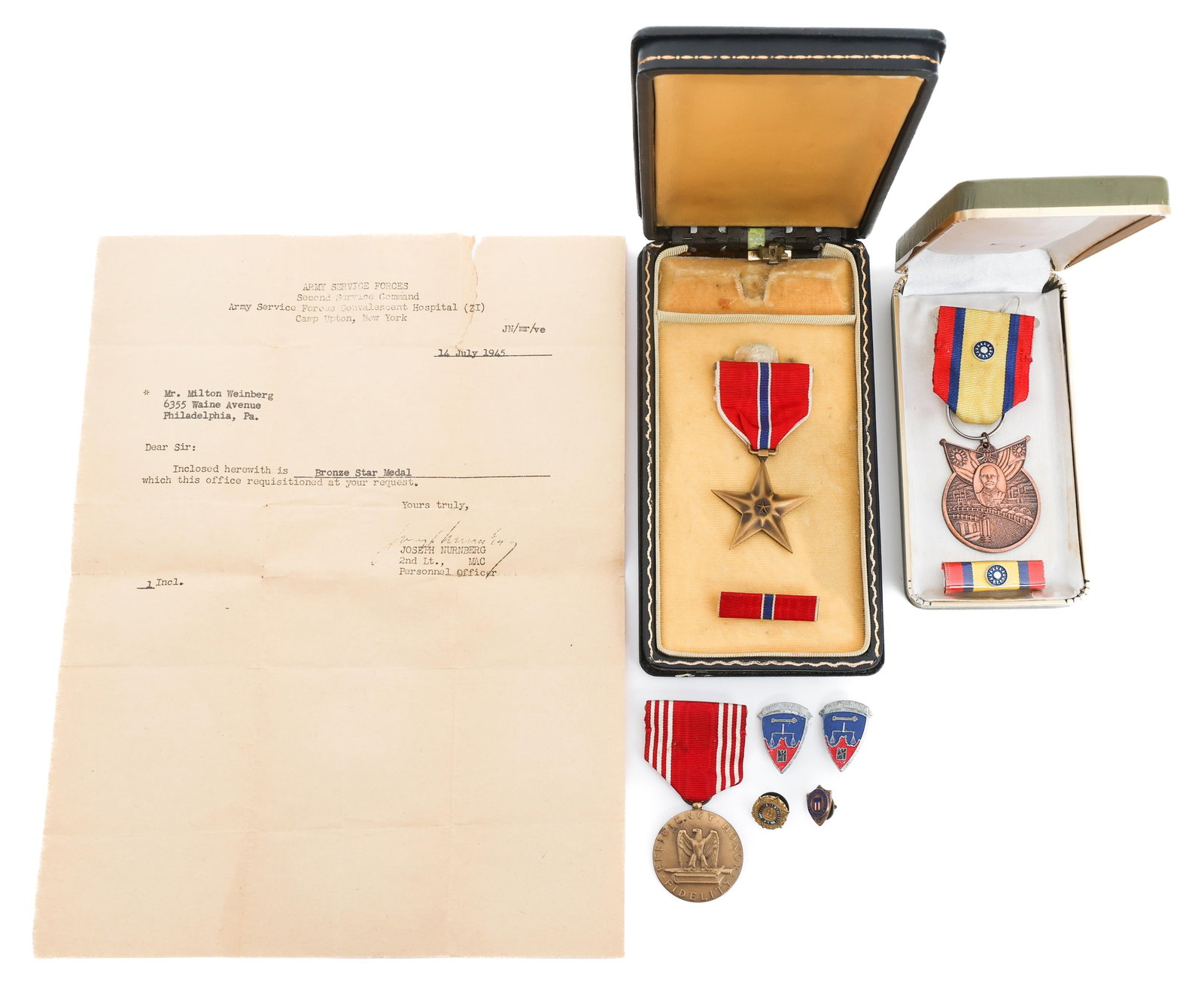 WWII US NUREMBERG DUI PINS & NAMED BRONZE STAR (1 of 15)