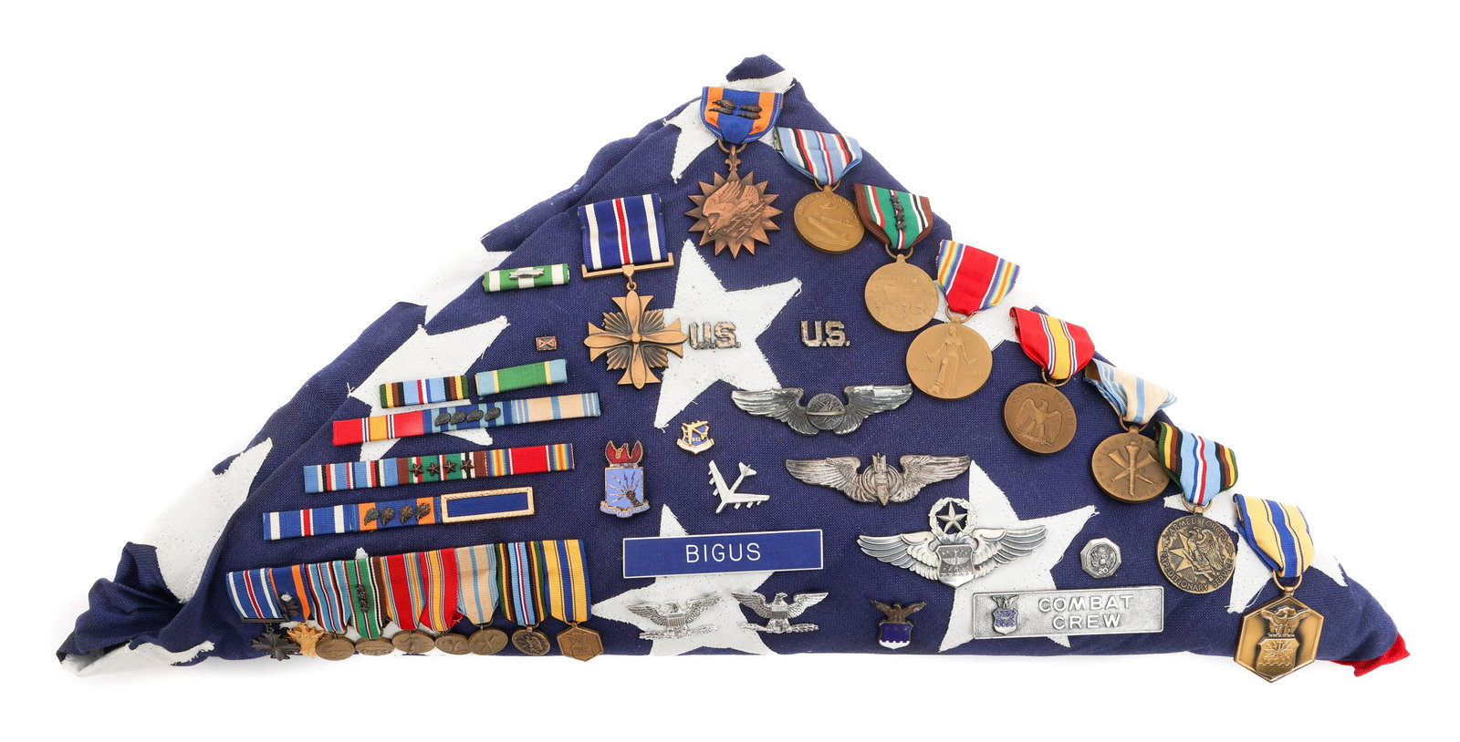 WWII - KOREAN WAR USAAF NAMED MEDALS & FLAG (1 of 14)