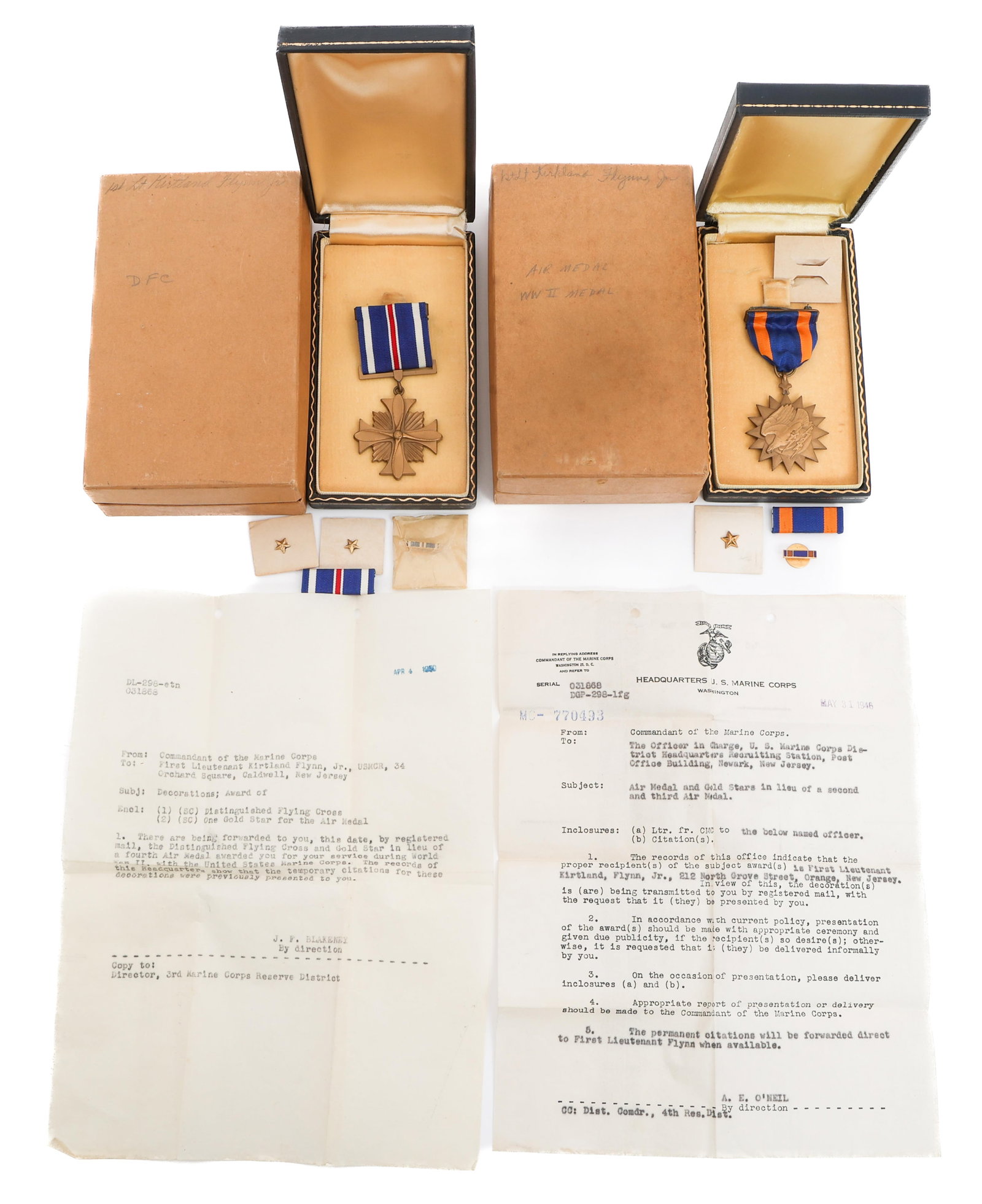 WWII US AAF AIR MEDAL & DFC ATTRIBUTED GROUPING (1 of 16)