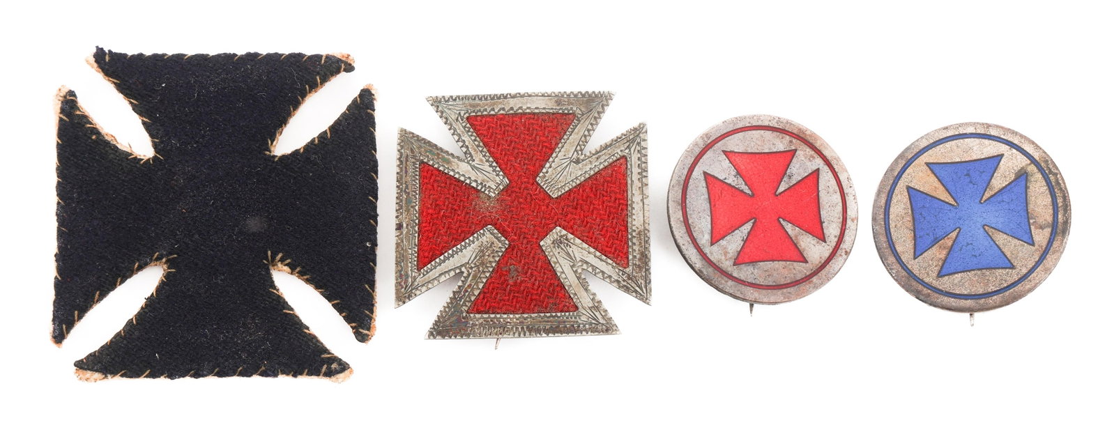 CIVIL WAR UNION V CORPS PATCHES & NAMED BADGE: CIVIL WAR UNION V CORPS PATCHES & NAMED BADGE Civil War Union V Corps Pins, Badge, and Patch. (1) Civil War Named V Corps 1st Division Badge, with name Mich. Baker on back. (2) Civil War V Corps Pins.