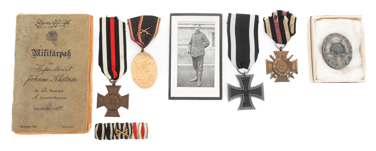 IMPERIAL GERMAN MEDALS & SILVER WOUND BADGES (1 of 17)