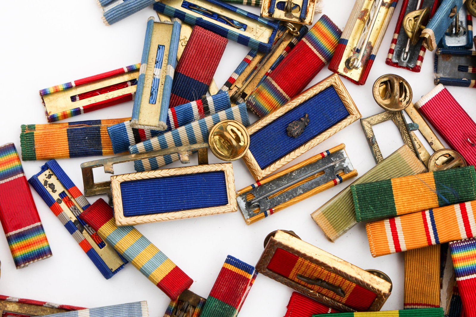 WWII - COLD WAR US ARMED FORCES RIBBONS - 11