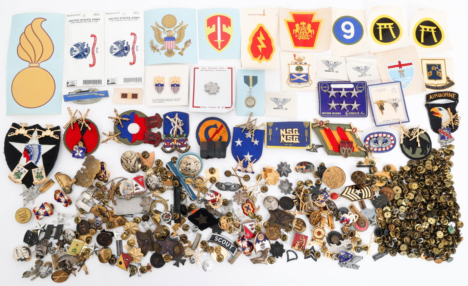 WWII - CURRENT US UNIT, RANK PINS, & INSIGNIA: WWII - CURRENT US UNIT, RANK PINS, & INSIGNIA WWII - Modern US Armed Forces Unit Patches, Rank and DUI Pins, and Insignia. Includes Airborne and Infantry Patches. Rank and Unit Pins for Generals and E