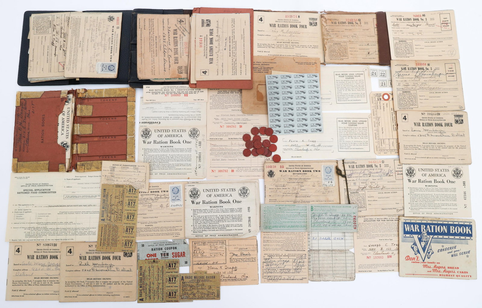 WWII US RATION BOOKS, TOKENS & STAMPS (1 of 12)
