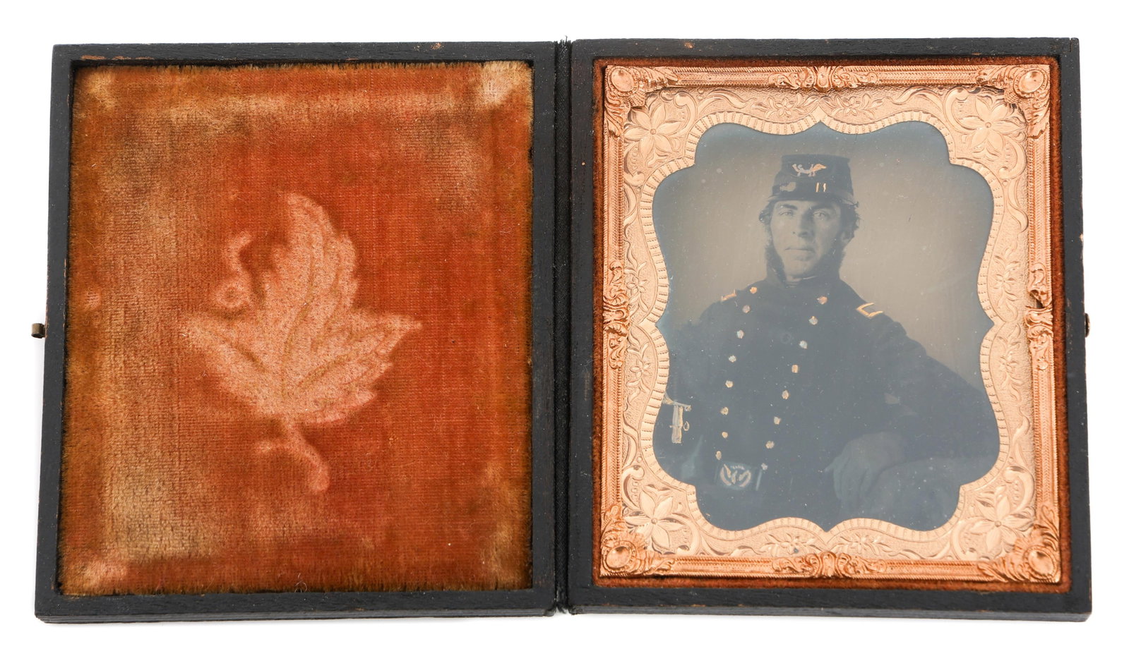 CIVIL WAR UNION OFFICER AMBROTYPE (1 of 4)