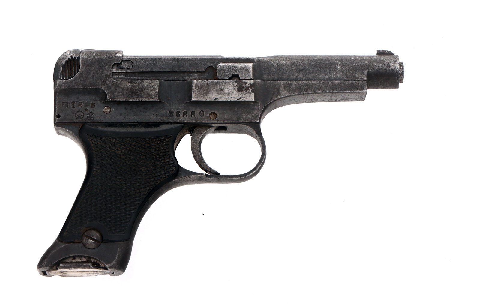 WWII JAPANESE NAGOYA TYPE 94 8mm NAMBU PISTOL: WWII JAPANESE NAGOYA TYPE 94 8mm NAMBU PISTOL 1943 WWII Japanese Nagoya Arsenal Type 94 8x22mm caliber semi automatic Nambu pistol. No import stamp. Showa date 18.5. Fixed sights. Checkered composite 
