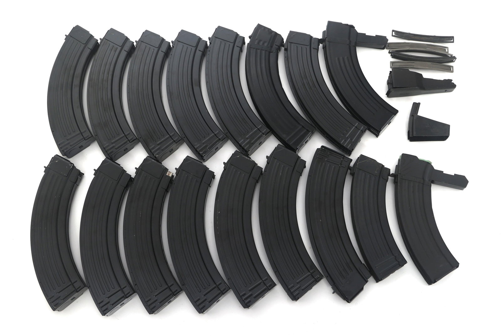 AK47 AND SKS 7.62x39mm RIFLE MAGAZINES (1 of 5)
