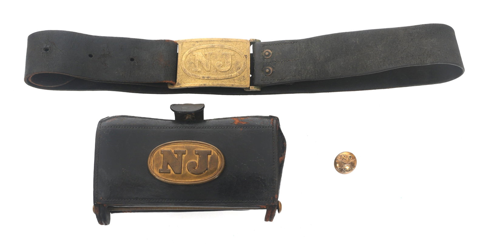 US INDIAN WARS M1874 CARTRIDGE BOX, BELT, & BUCKLE: US INDIAN WARS M1874 CARTRIDGE BOX, BELT, & BUCKLE US Indian Wars M1874 cartridge box, belt, and buckle. NJ plate. Back of strap stamped Watervilet Arsenal. Leather belt with NJ buckle. Belt measures