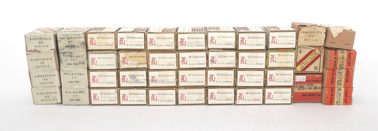 9mm LARGO CALIBER AMMUNITION - 30 POUNDS TGW: 9mm LARGO CALIBER AMMUNITION - 30 POUNDS TGW 30 Pounds total gross weight of 9mm Largo caliber ammunition. Makers include: Empresa National Santa Barbara de Industrias Militares SA, and Fabrica de Arm